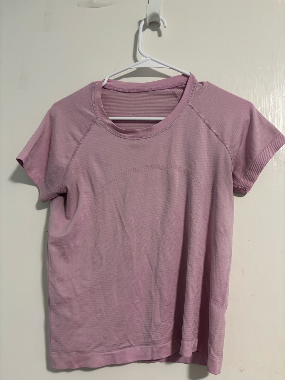 lululemon athletica Short Sleeve Tee - Light Mauve